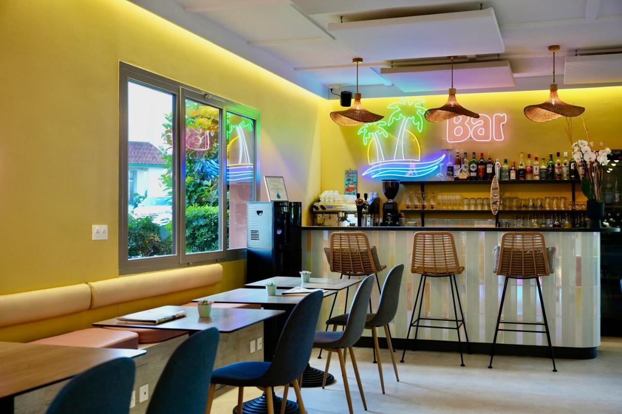 Sure By Western Aeroport Hotel Biarriz