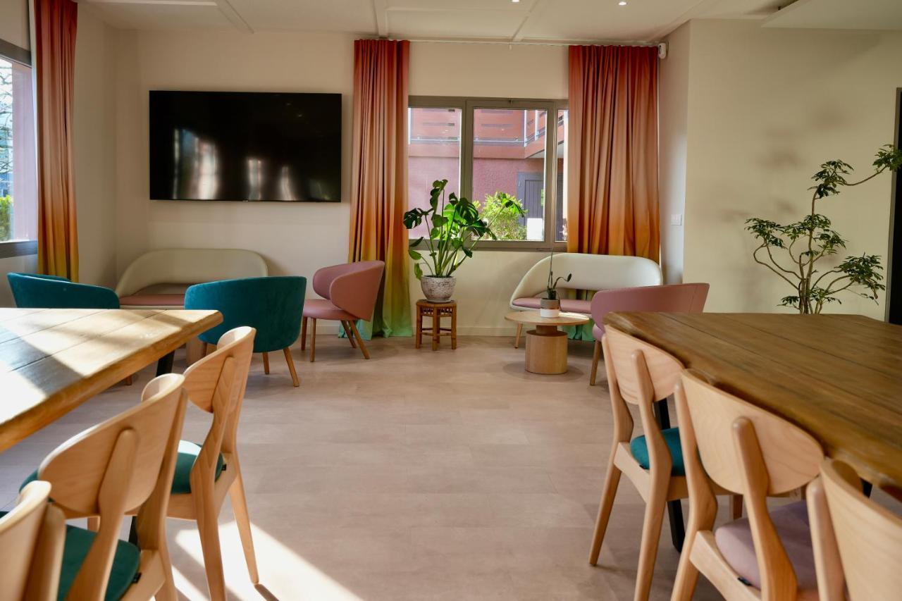 Sure By Western Aeroport 3*